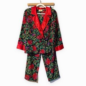 Vintage | Victoria’s Secret Gold Label Satin Pajama Sleep Set
